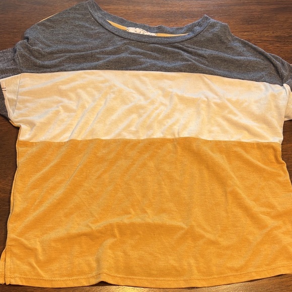 Color block tee - Picture 2 of 5